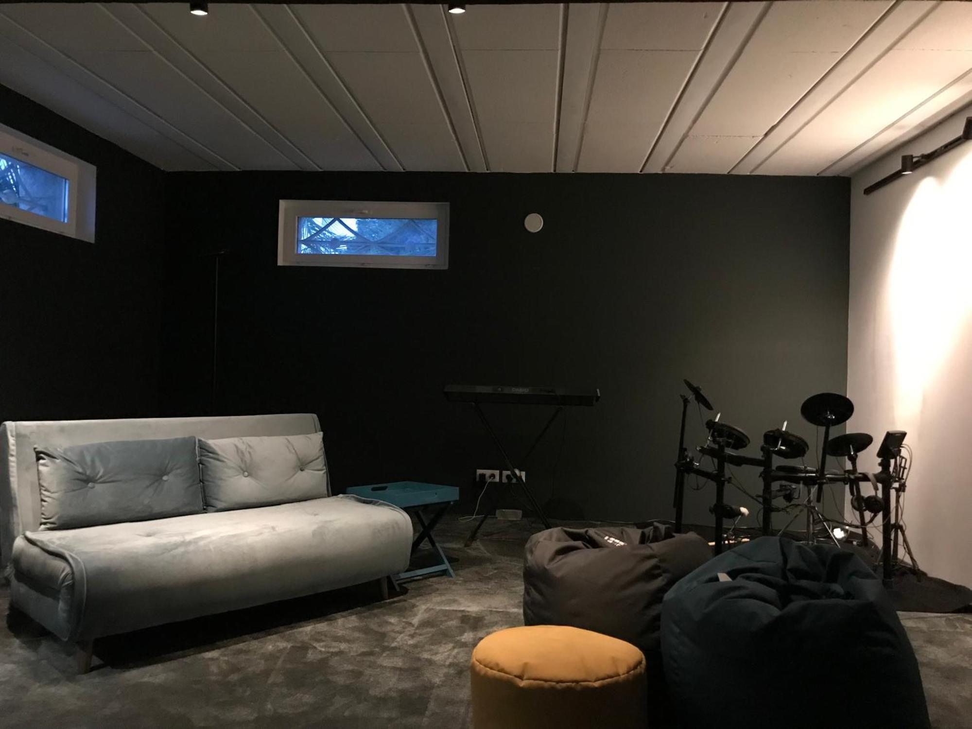 Adorable Maison Indépendante 30m2 avec Piscine en saison Cabris Habitación foto
